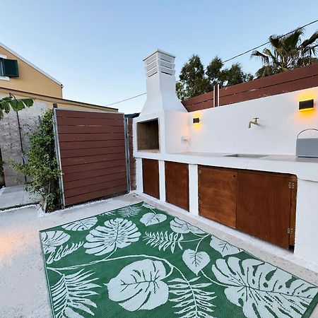 Burnelia Vacation House Лефкими Экстерьер фото