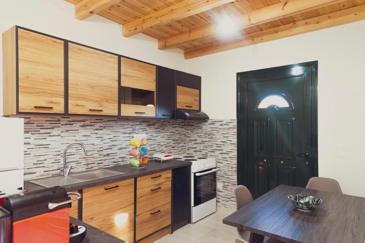 Burnelia Vacation House Лефкими Экстерьер фото