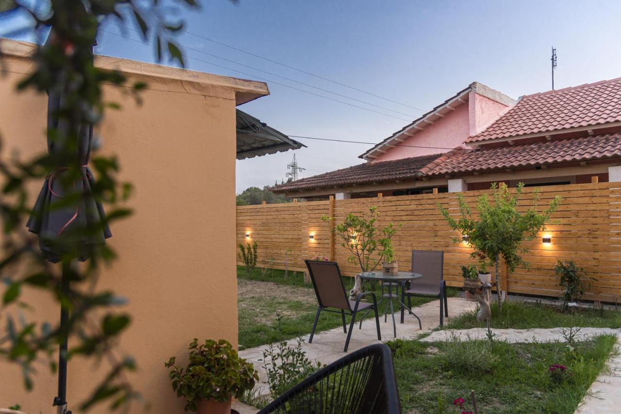Burnelia Vacation House Лефкими Экстерьер фото