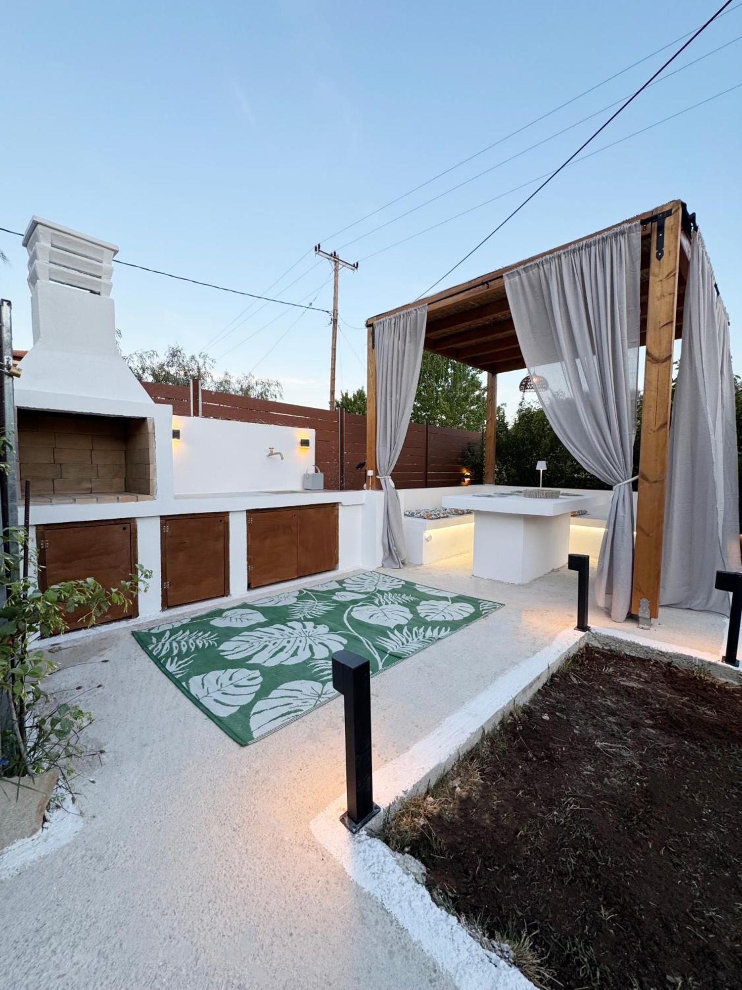 Burnelia Vacation House Лефкими Экстерьер фото